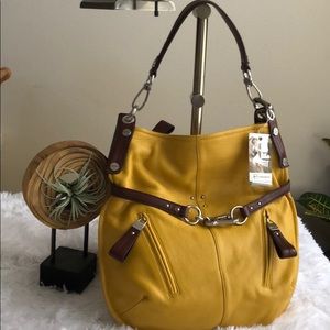 🌟🌟B. Makowsky “Tokyo” Crossbody Hobo w/ Extra Strap ⭐️⭐️